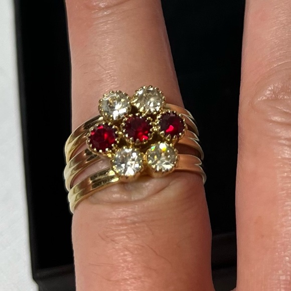 Costume jewelry stacking ring. Set of three. Adjustable Gold tone. Size 5-9. - Picture 4 of 4